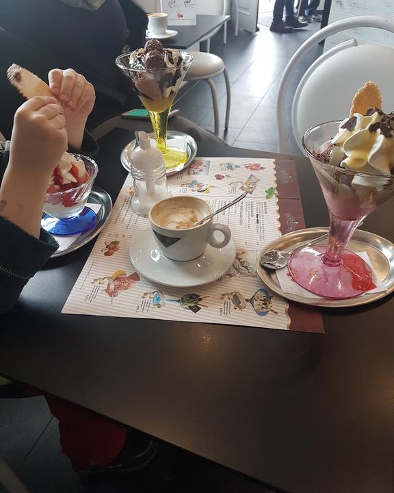 Eiscafe bei Carlo