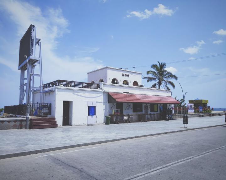 Le Cafe Rouge